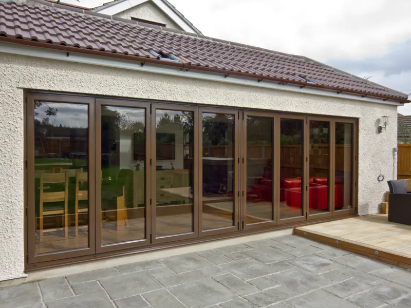 Bifold Charlton